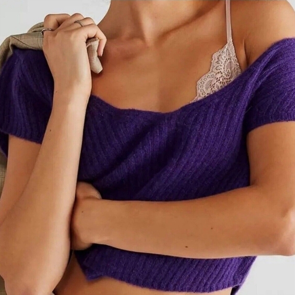 FREE PEOPLE PURPLE CASHMERE TOP - Picture 5 of 6